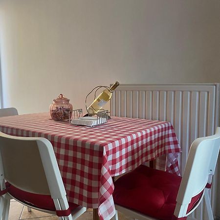 Cozy & Quiet City Apartment Tríkala المظهر الخارجي الصورة