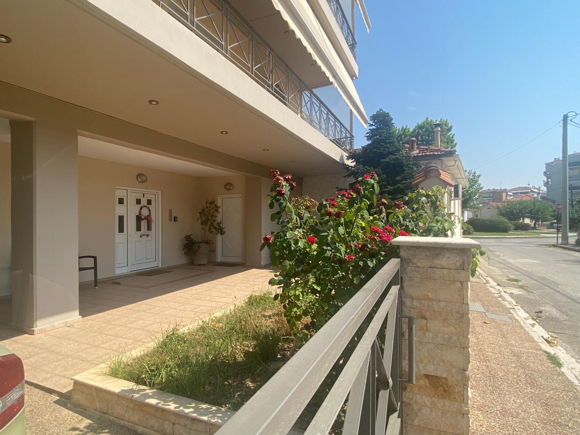 Cozy & Quiet City Apartment Tríkala المظهر الخارجي الصورة